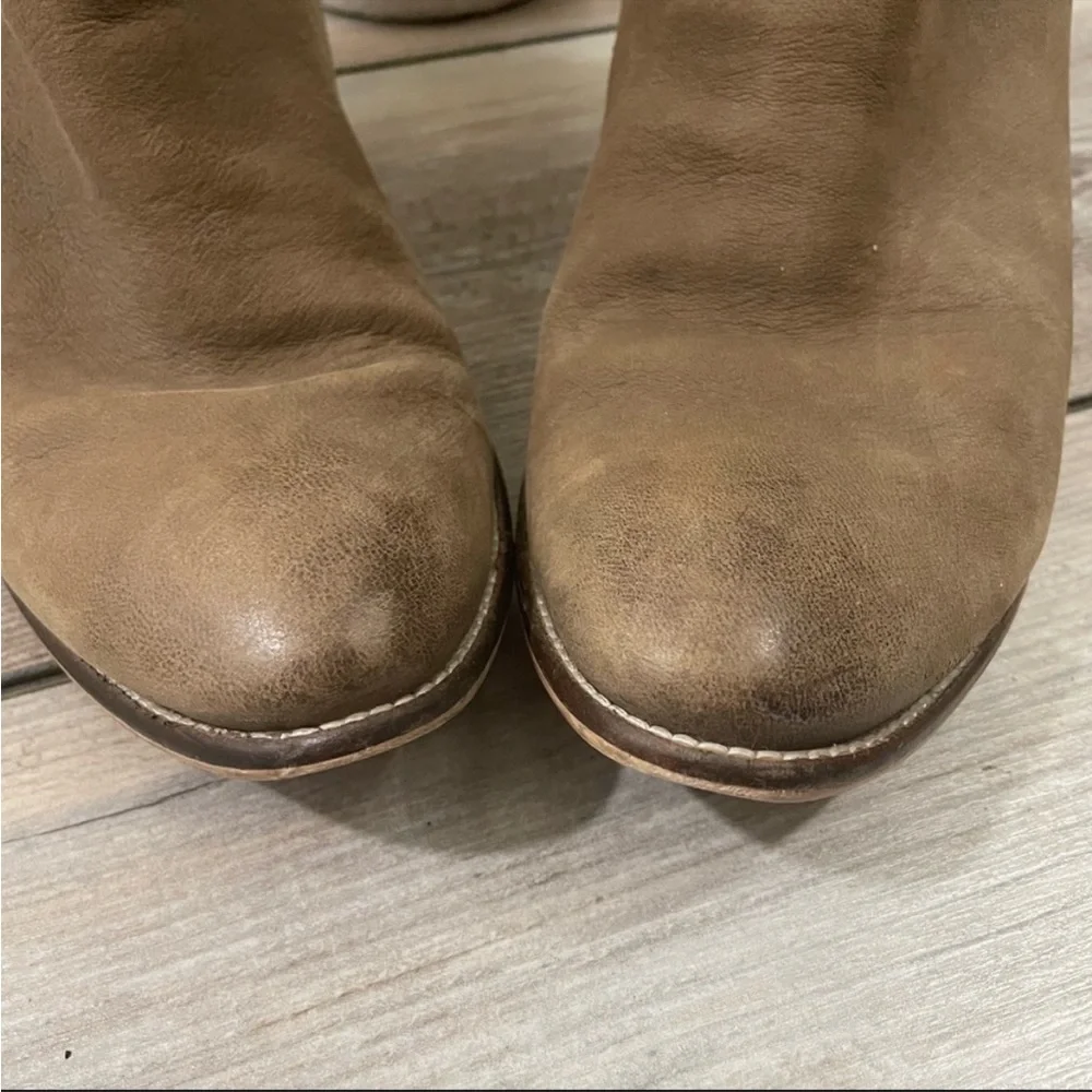 Seychelles Leather‎ Buckle Ankle Boots